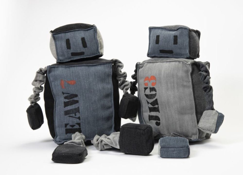 knuffel robot samen